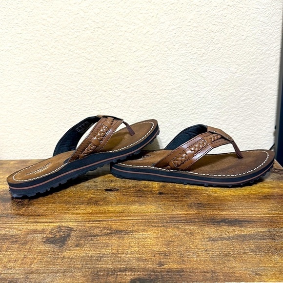 Clarks Fenner Nerice Brown Leather Flip Flop Sandals Summer Beach Resort Size 5 - Picture 5 of 8